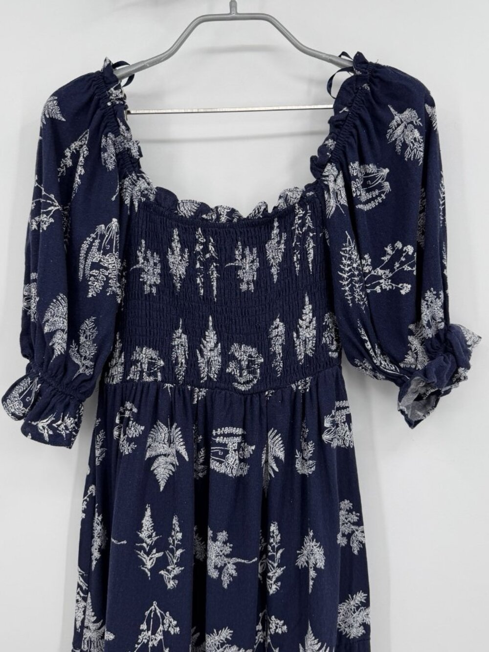 Pomander Place Tuckernuck Beaufort Botanical Hannah Dress Smocked Midi size S - Picture 3 of 8